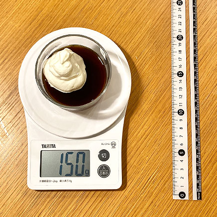 グラス（220ml）1杯分のホイップクリームコーヒーゼリー