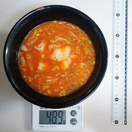 丼1杯分の味噌キムチスープ