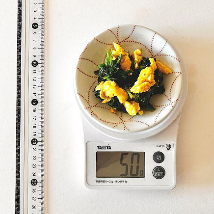 小皿1皿分のほうれん草と卵のソテー