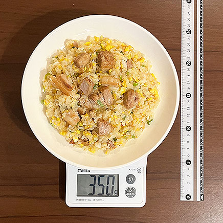 深皿（中）1皿分の角煮チャーハン