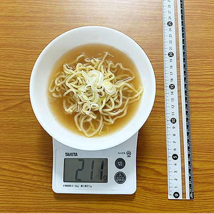 小丼1杯分の牛脂ラーメン