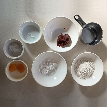 2個分の栗大福に使用したあんこ、白玉粉、砂糖、塩、水、片栗粉、栗の甘露煮