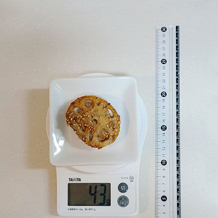 1個分のれんこんと豚ひき肉の重ね焼き