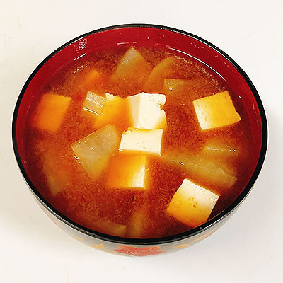 大根と豆腐の味噌汁