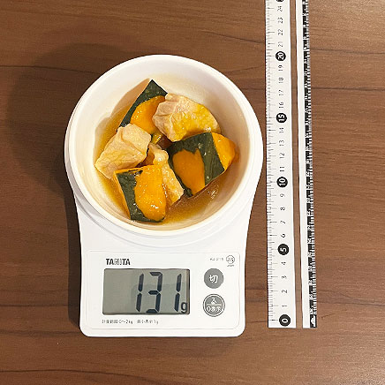 小鉢1杯分の豚肉とかぼちゃの煮物