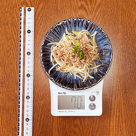 小皿1皿分の肉味噌もやし