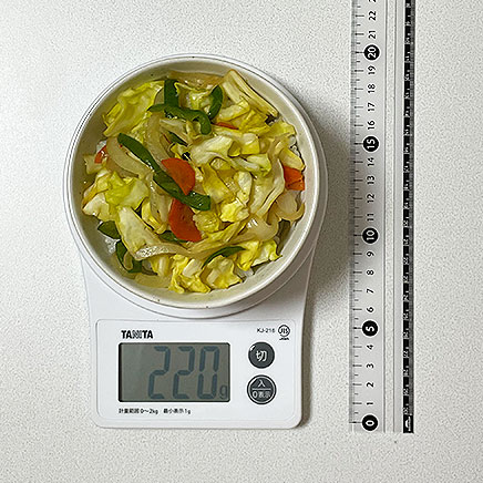 お茶碗(中)1杯分の野菜炒め丼