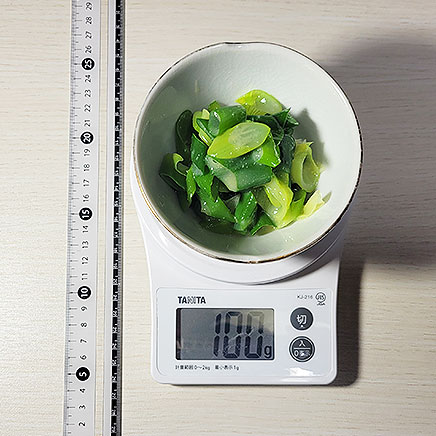 小鉢（中）一杯分の葉ねぎのねぎぬた