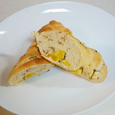 さつまいもフランスパン