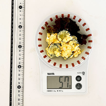 小皿1皿分の卵ときゅうりのサラダ