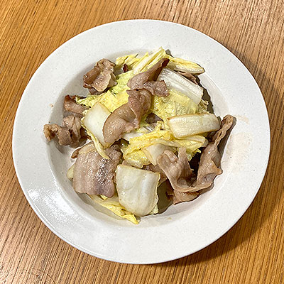 白菜と豚肉のバター醤油炒め