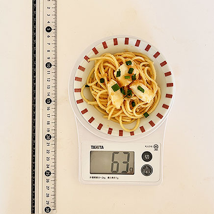 小皿1皿分の明太子とイカのパスタ