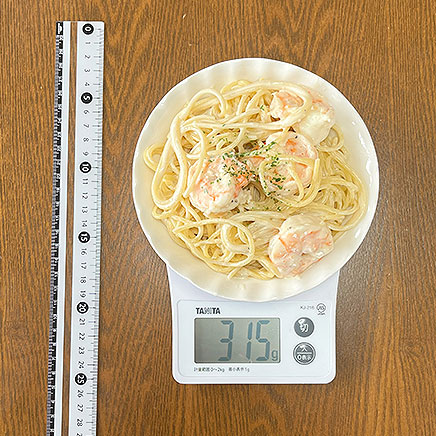 中皿1皿分のエビクリームパスタ