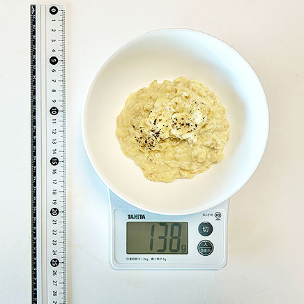 中皿1皿分のオートミールの豆乳リゾット