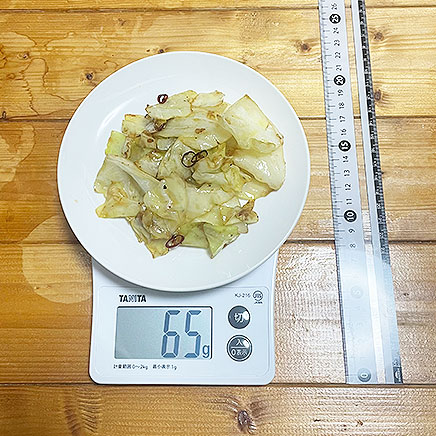 中皿1皿分のキャベツのオリーブオイル炒め