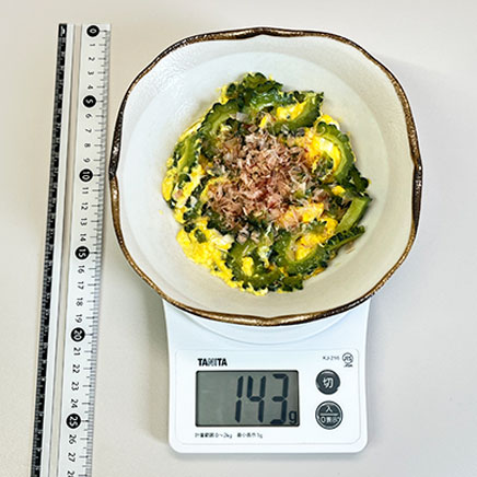 中皿1皿分のゴーヤの卵とじ