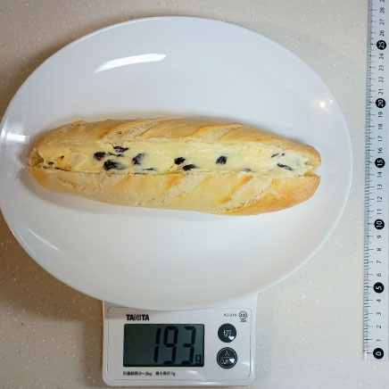 1本分のレーズンバターフランスパン