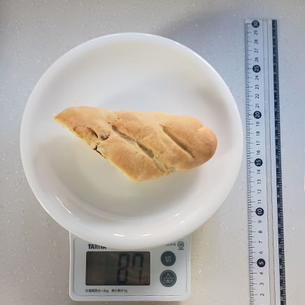 1/2カット分のレーズンフランスパン