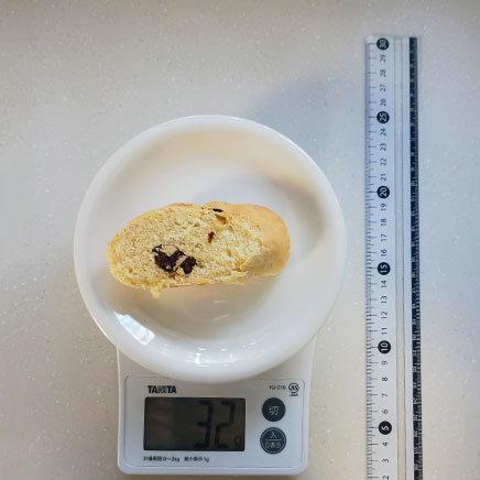 1/6カット分のレーズンフランスパン