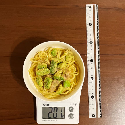 深皿（小）1皿分のアボカドカルボナーラ