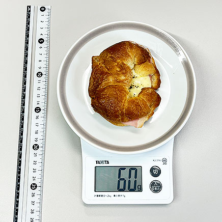 1個分のベーコンチーズクロワッサンサンド