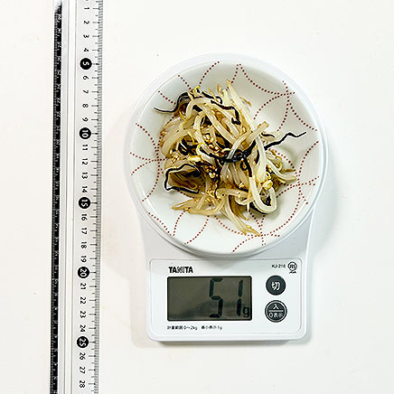 小皿1杯皿分のもやしと塩昆布の和え物