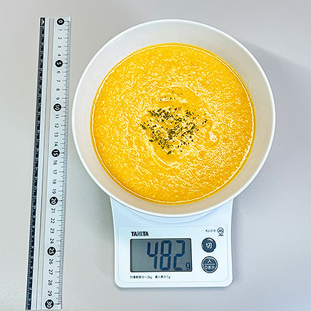 スープボウル1杯分の人参の豆乳ポタージュ