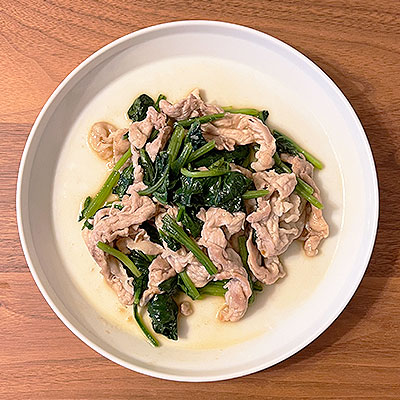 豚肉とほうれん草の炒め物