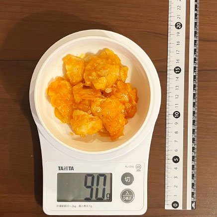 小鉢1杯分の白身魚のチリソース