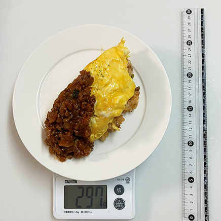 中皿1皿分のミートソースオムライス