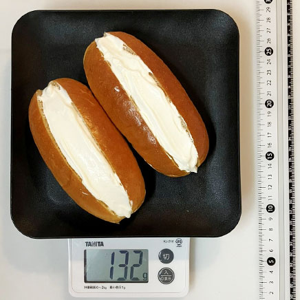 2個分の生クリームコッペパン