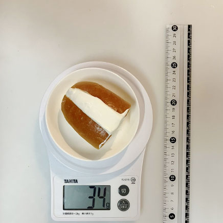 1/2個分の生クリームコッペパン