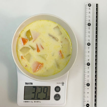 汁椀(小)1杯分の豆乳野菜スープ
