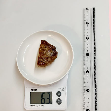 1/2個分の豚肉ハンバーグ