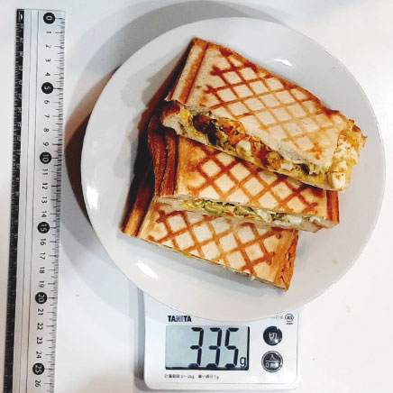 食パン3枚分のアボカドホットサンド