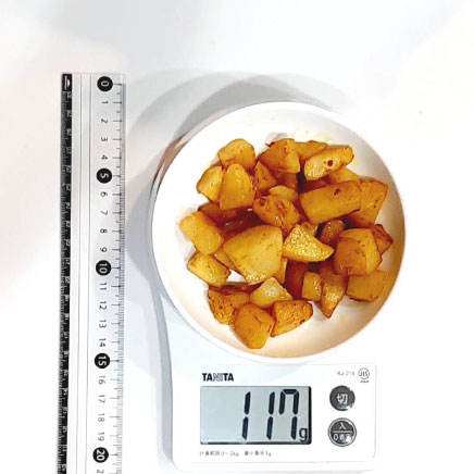 深皿(小)1皿分のじゃがいものカレー炒め