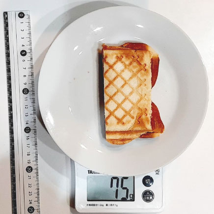 食パン1枚分のツナチェダーチーズホットサンド