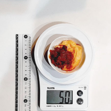 卵1/2個分のミートソースオムレツ