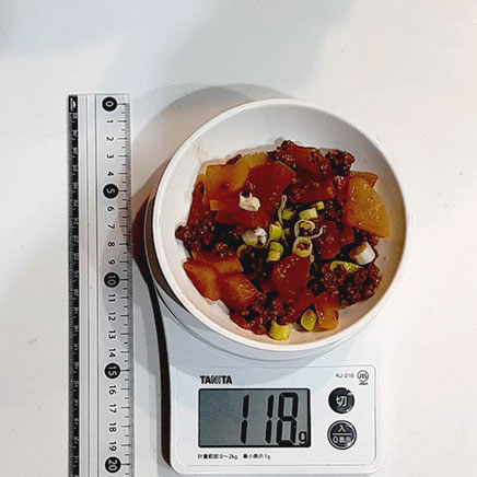 小鉢1杯分の大根とひき肉の炒め物