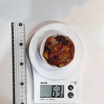 深豆皿1皿分の豚肉と玉ねぎの煮物