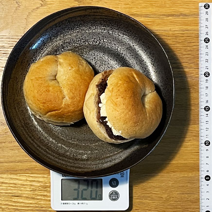 1個分のあんことクリームチーズのベーグルサンド