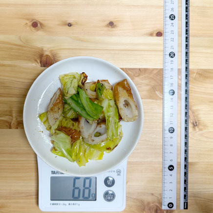 深皿(小)1皿分のキャベツとちくわの炒め物