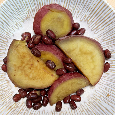さつまいもと小豆の煮物
