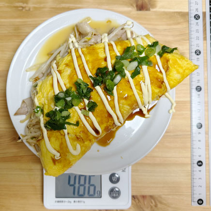 中皿1皿分のもやしのとん平焼き