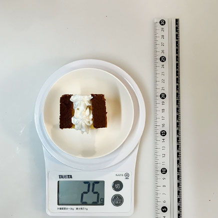 1/2個分のクリームカステラ