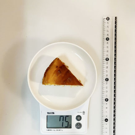 18cm型1/8カット分の酒粕チーズケーキ