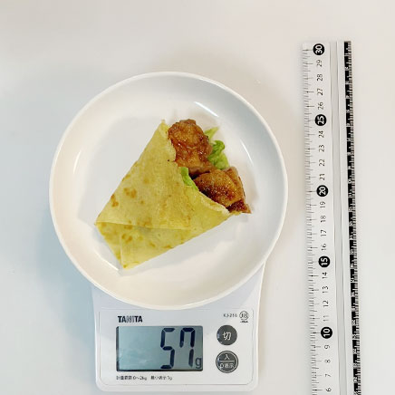 1/2つ分の照り焼きチキンクレープ