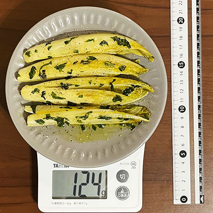 1個分のチコリのバジルソテー