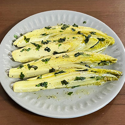 チコリのバジルソテー