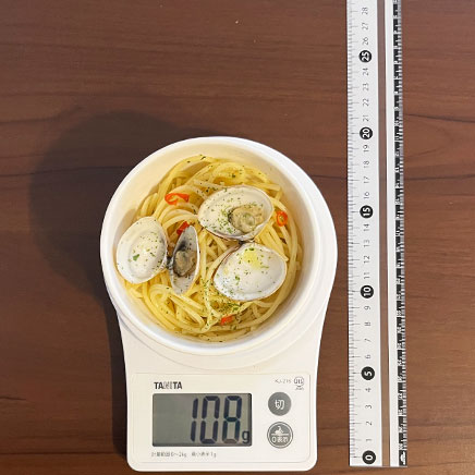 小鉢1杯分のはまぐりのペペロンチーノ